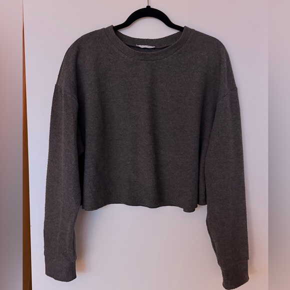 Zara Tops - Zara Charcoal Gray Cropped Longsleeve